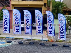 feather flags, wind banners, flag banners, beach flags, teardrop flags.